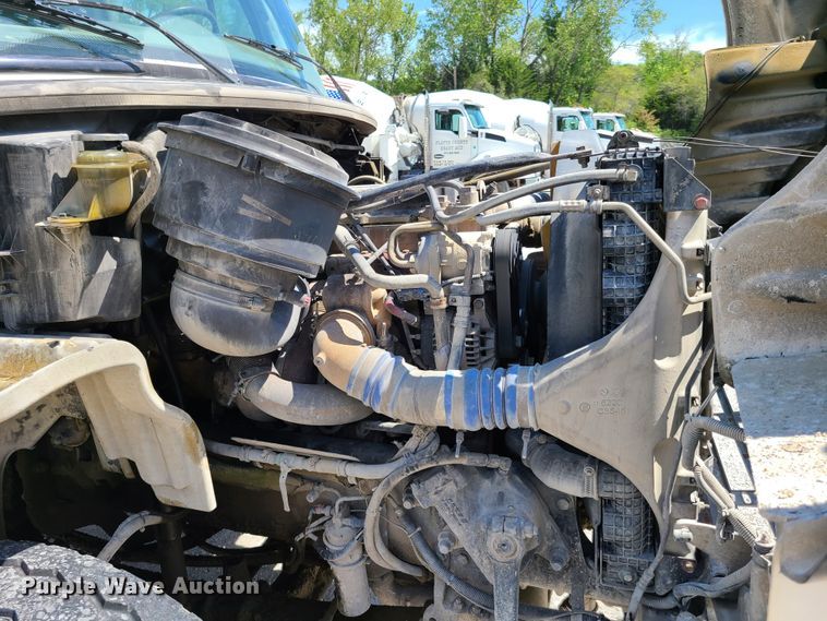 image for item GX9278 2007 Freightliner Business Class M2  ready mix truck