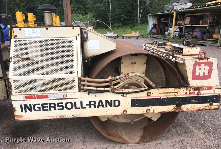 image for item H1571 1993 Ingersoll Rand DD110  vibratory double drum roller