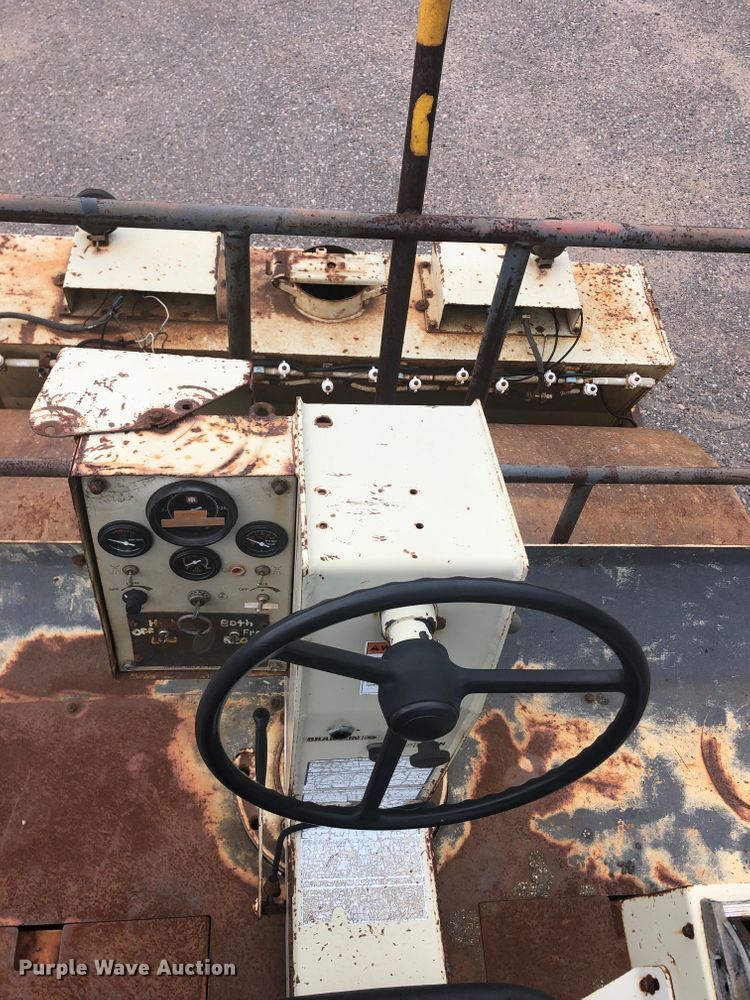 image for item H1571 1993 Ingersoll Rand DD110  vibratory double drum roller