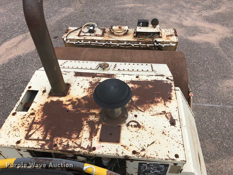 image for item H1571 1993 Ingersoll Rand DD110  vibratory double drum roller