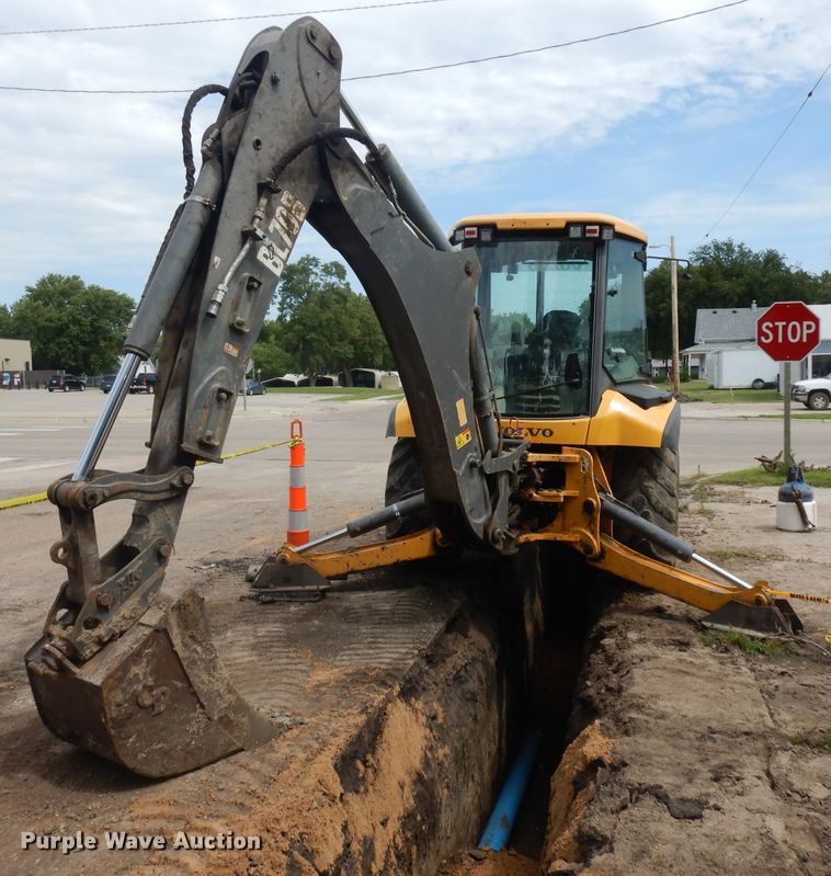 image for item HA9333 2012 Volvo BL70B  backhoe