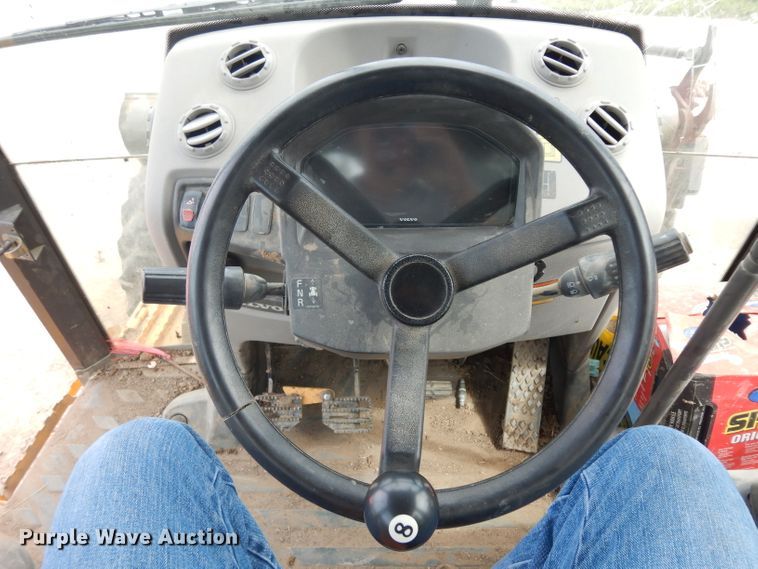 image for item HA9333 2012 Volvo BL70B  backhoe