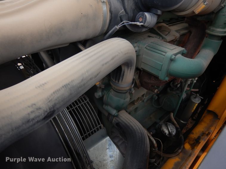 image for item HA9333 2012 Volvo BL70B  backhoe