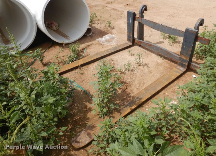 image for item HA9333 2012 Volvo BL70B  backhoe