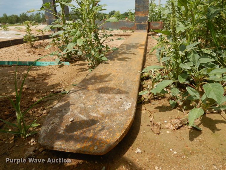 image for item HA9333 2012 Volvo BL70B  backhoe