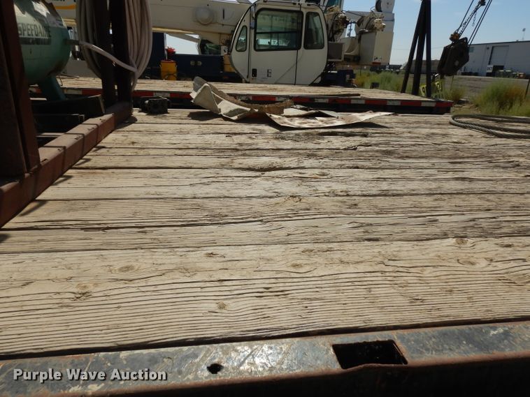 image for item HA9334 1998 Ford LS9000  crane truck