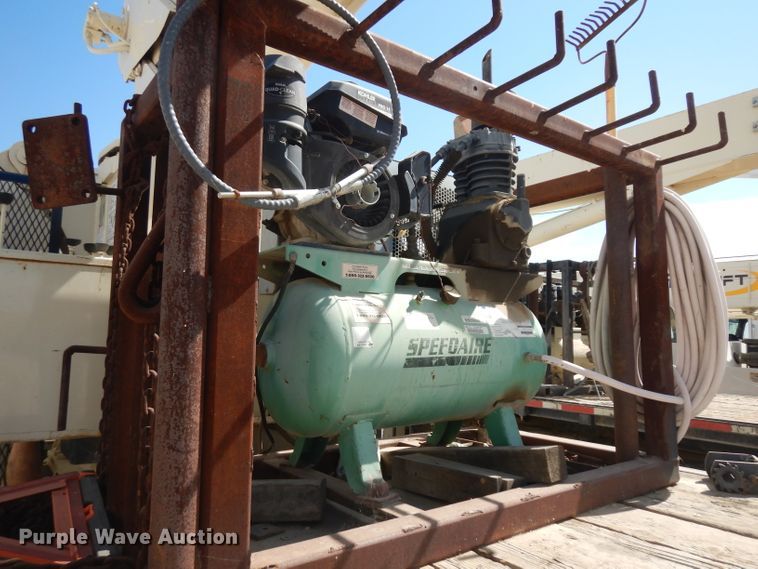 image for item HA9334 1998 Ford LS9000  crane truck