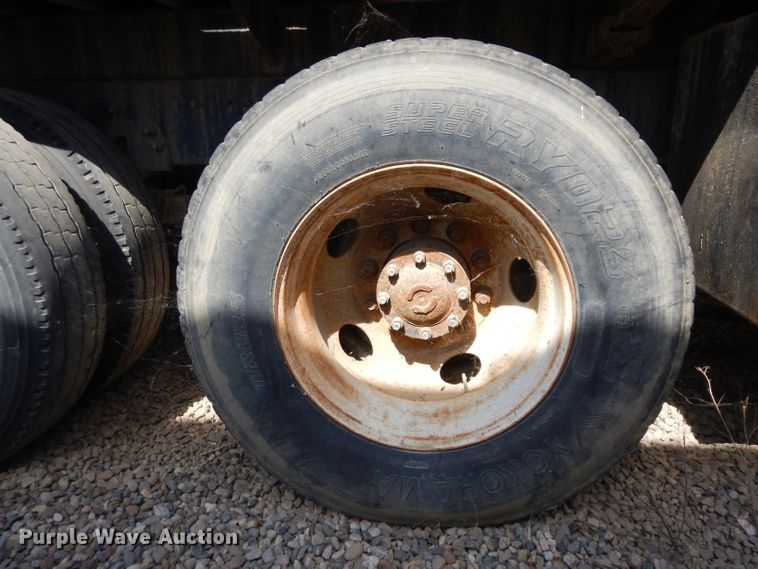 image for item HA9334 1998 Ford LS9000  crane truck