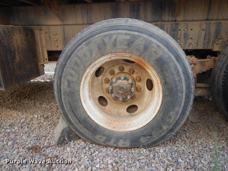 image for item HA9334 1998 Ford LS9000  crane truck