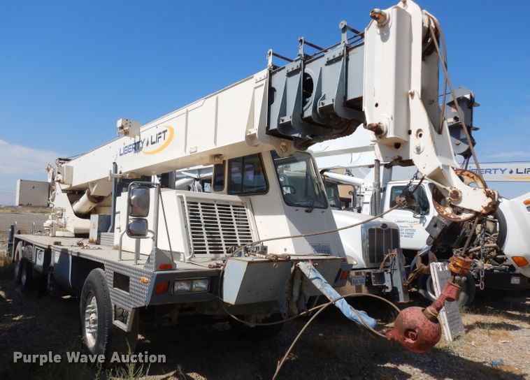 image for item HA9335 Terex 428  truck crane