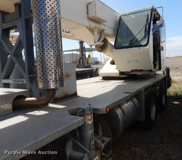 image for item HA9335 Terex 428  truck crane