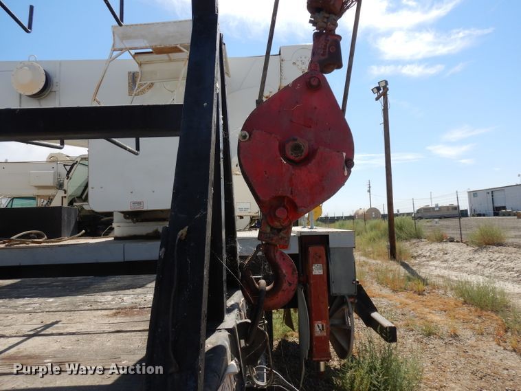 image for item HA9336 2000 Sterling L-Line  crane truck