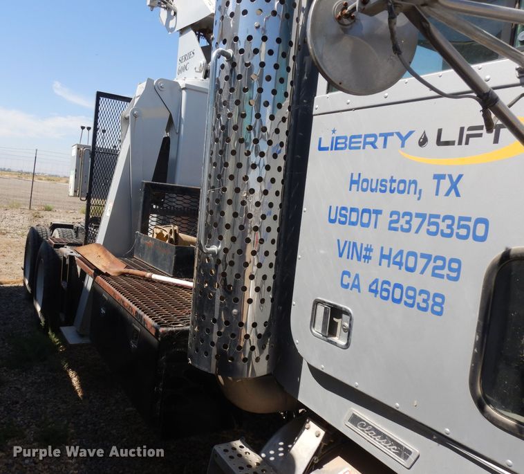 image for item HA9337 2001 Freightliner Classic  crane truck