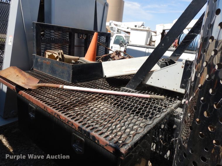 image for item HA9337 2001 Freightliner Classic  crane truck