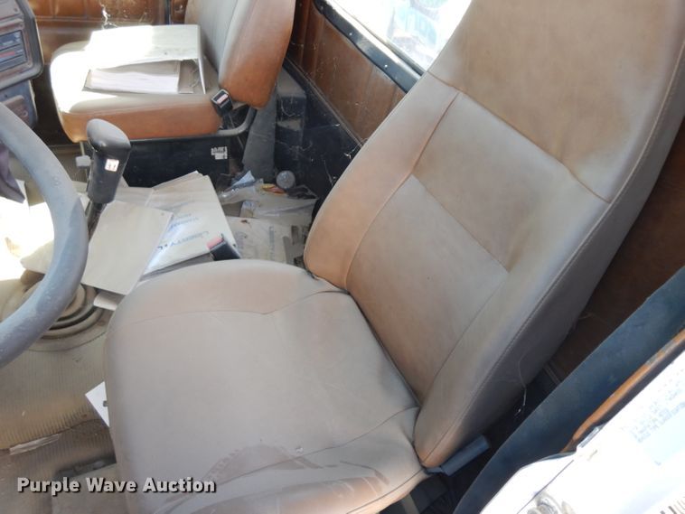 image for item HA9337 2001 Freightliner Classic  crane truck