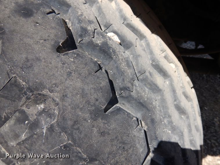 image for item HA9337 2001 Freightliner Classic  crane truck