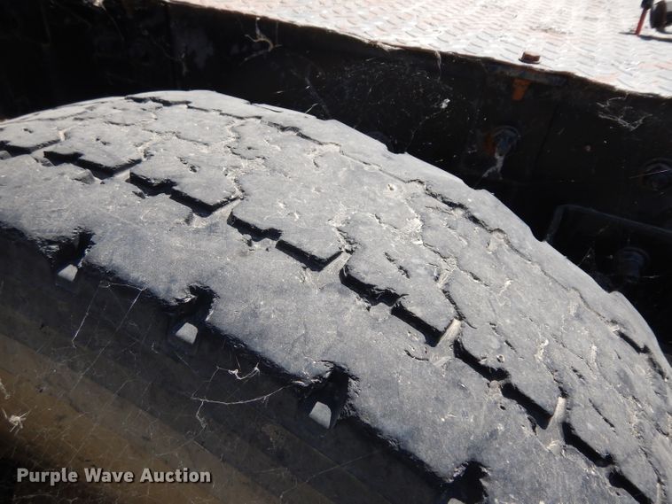 image for item HA9337 2001 Freightliner Classic  crane truck