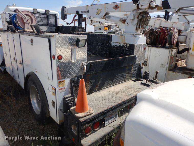 image for item HA9338 2001 Kenworth T300  utility bed truck with crane