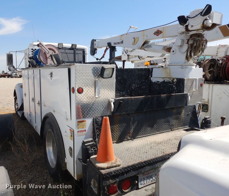 image for item HA9338 2001 Kenworth T300  utility bed truck with crane