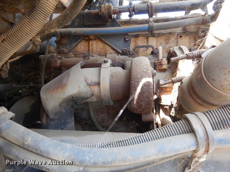 image for item HA9338 2001 Kenworth T300  utility bed truck with crane