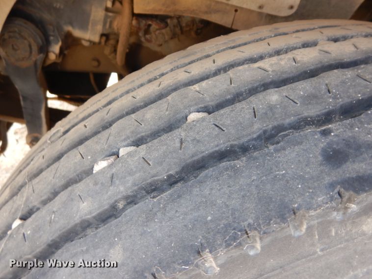 image for item HA9338 2001 Kenworth T300  utility bed truck with crane