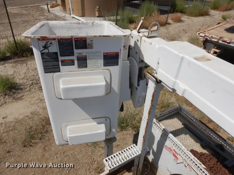 image for item HA9339 2003 Ford F550 Super Duty  bucket truck