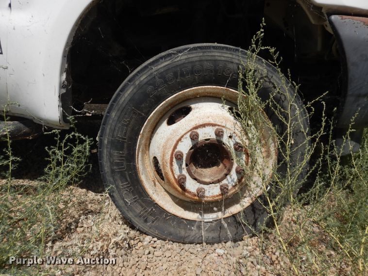 image for item HA9339 2003 Ford F550 Super Duty  bucket truck