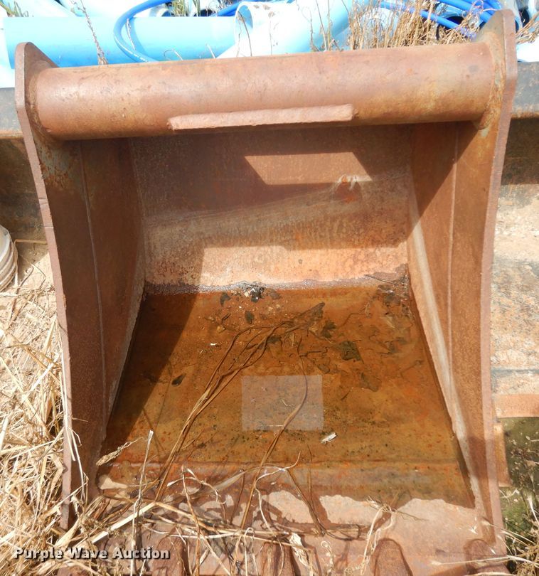 image for item HA9340 (3) backhoe buckets