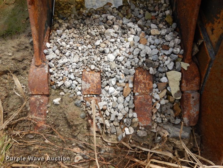 image for item HA9340 (3) backhoe buckets