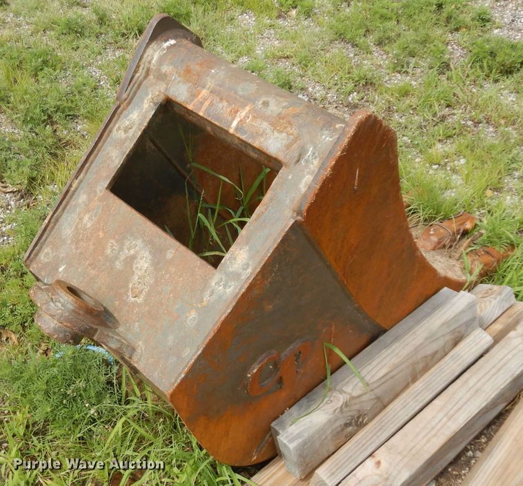 image for item HA9340 (3) backhoe buckets