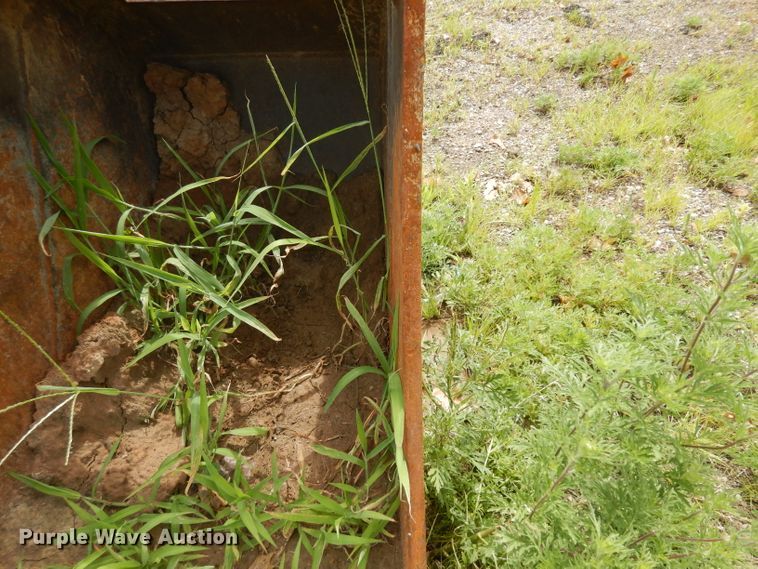 image for item HA9340 (3) backhoe buckets