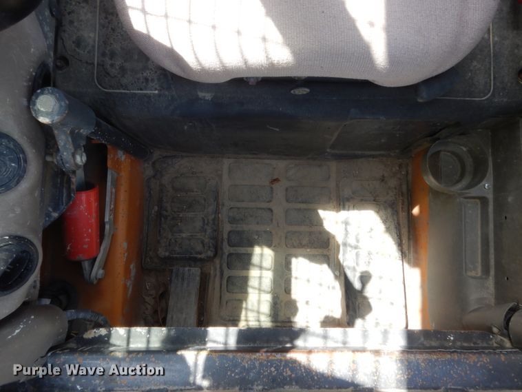 image for item HB9285 2015 Case TV380  tracked skid steer loader