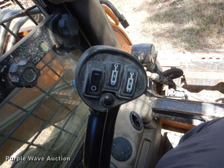 image for item HB9285 2015 Case TV380  tracked skid steer loader