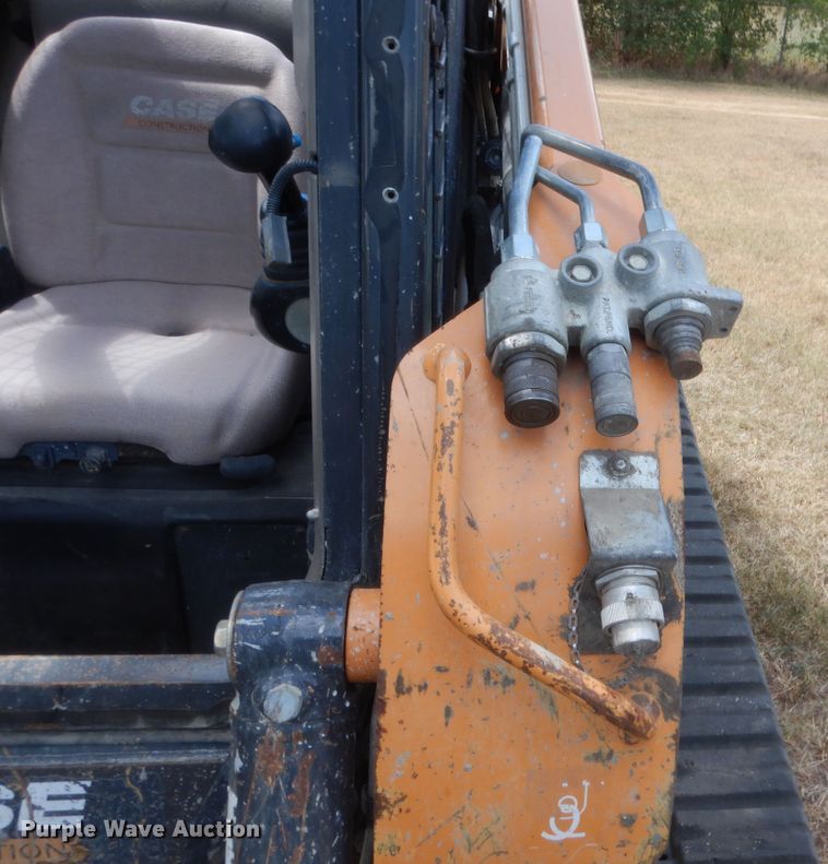 image for item HB9285 2015 Case TV380  tracked skid steer loader
