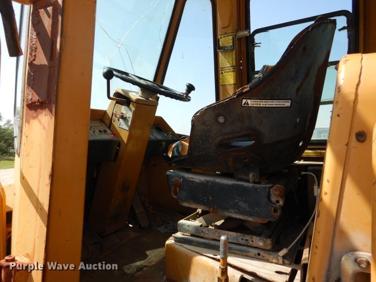 image for item HC9063 1981 Fiat-Allis FR20  wheel loader