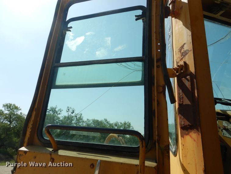 image for item HC9063 1981 Fiat-Allis FR20  wheel loader