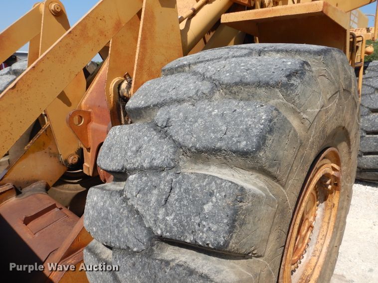 image for item HC9063 1981 Fiat-Allis FR20  wheel loader