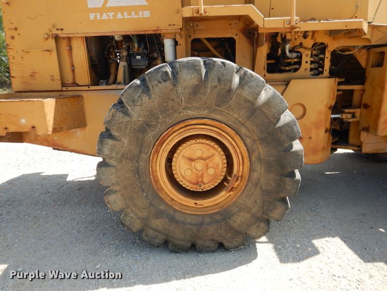 image for item HC9063 1981 Fiat-Allis FR20  wheel loader