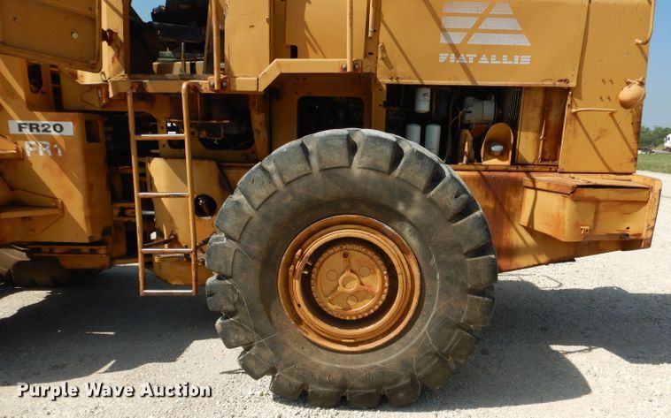 image for item HC9063 1981 Fiat-Allis FR20  wheel loader