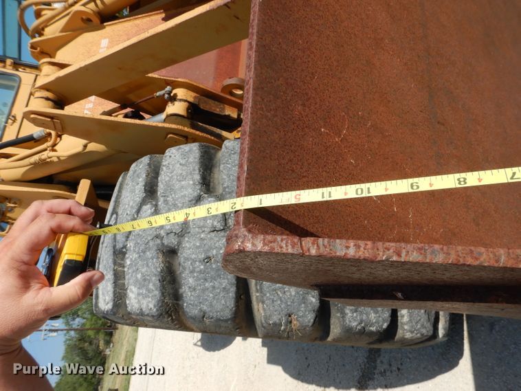 image for item HC9063 1981 Fiat-Allis FR20  wheel loader