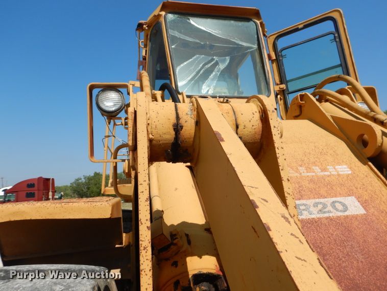 image for item HC9063 1981 Fiat-Allis FR20  wheel loader