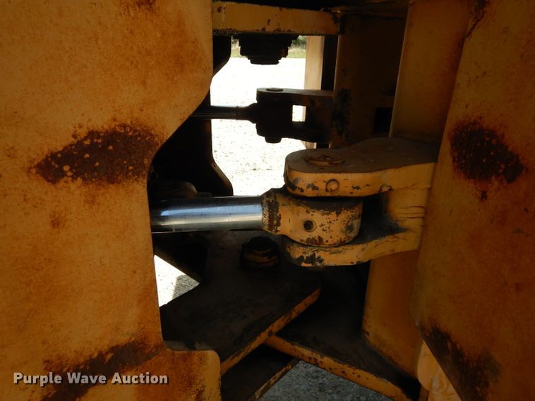 image for item HC9063 1981 Fiat-Allis FR20  wheel loader