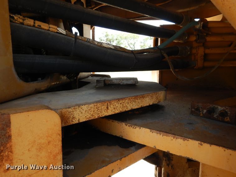 image for item HC9063 1981 Fiat-Allis FR20  wheel loader