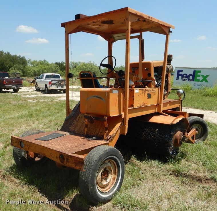 image for item HC9068 Broce BSD444i 6005-A  broom