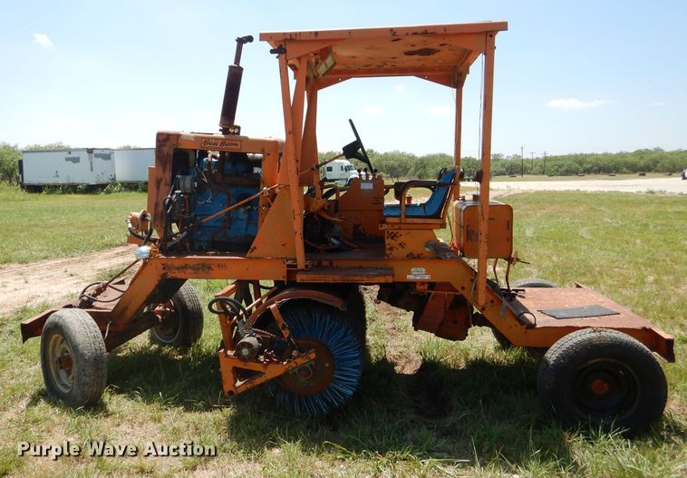 image for item HC9068 Broce BSD444i 6005-A  broom