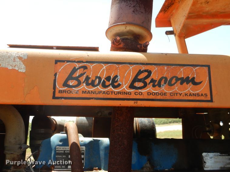 image for item HC9068 Broce BSD444i 6005-A  broom