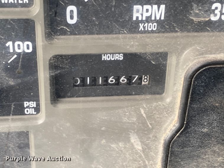 image for item HG9119 2001 International 4700  digger derrick truck