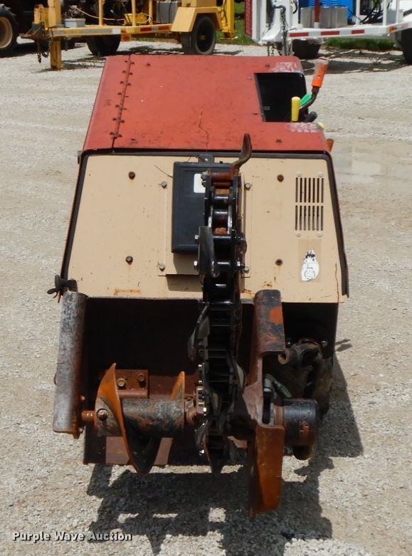 2002 Ditch Witch 410SX trencher in Clinton, IL Item HM9747 sold