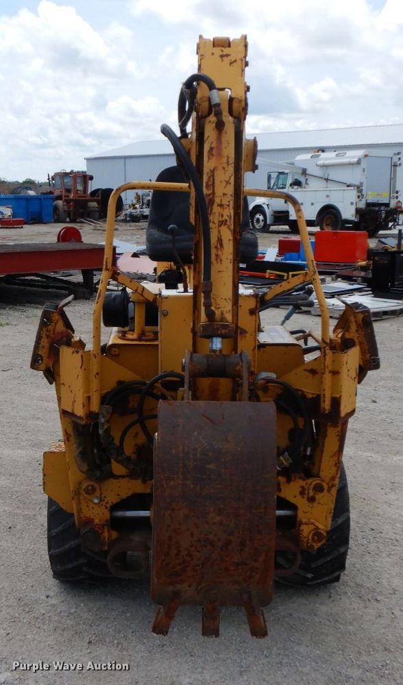 image for item HM9749 1997 Vermeer LM42  cable plow