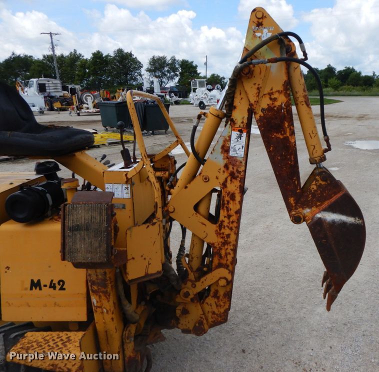 image for item HM9749 1997 Vermeer LM42  cable plow